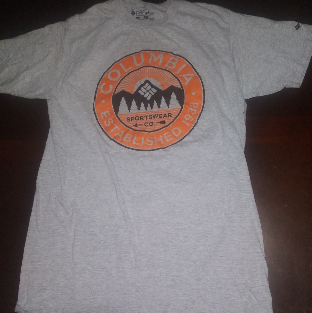 Columbia Tshirt